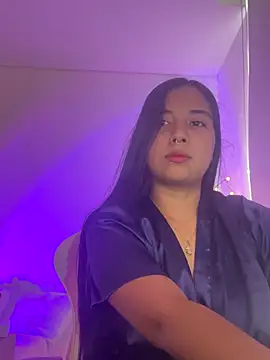 Snapshot of aly_nicols chatting on 10-21-25, 06:52 aly nicols online show from 10-21-25, 06:52