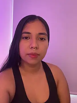 Snapshot of aly_nicols chatting on 10-29-25, 10:00 aly nicols online show from 10-29-25, 10:00