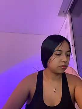 Snapshot of aly_nicols chatting on 12-02-25, 01:55 aly nicols online show from 12-02-25, 01:55