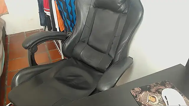 Alejandro Cutee online show from 12-16-25, 04:50