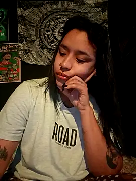 Snapshot of Isis_Bathory chatting on 11-09-25, 11:52 Isis Bathory online show from 11-09-25, 11:52