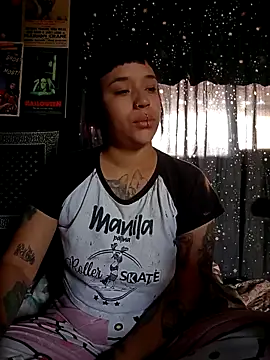 Snapshot of Isis_Bathory chatting on 11-25-25, 12:27 Isis Bathory online show from 11-25-25, 12:27