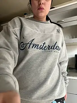 Selena Roa online show from 03-08-26, 05:50