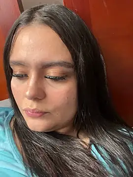 Selena Roa online show from 04-15-26, 07:58