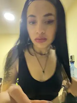 Snapshot of Chuchii05 chatting on 11-26-25, 05:30 Chuchii05 online show from 11-26-25, 05:30