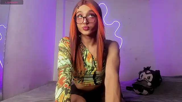 Snapshot of Mika__velvet chatting on 11-20-25, 09:03 Mika velvet online show from 11-20-25, 09:03