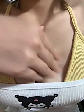 Hana yukii online show from 11-18-25, 04:00