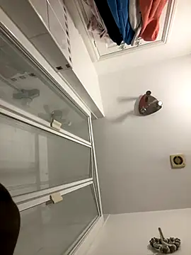 Gia Atkinson online show from 10-26-25, 08:26