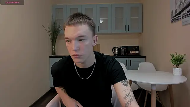 Derek Banville online show from 11-13-25, 07:13