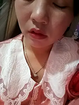 -Lanaa- online show from 11-30-25, 05:50