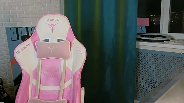  JustCass  online show from 11-21-25, 11:03