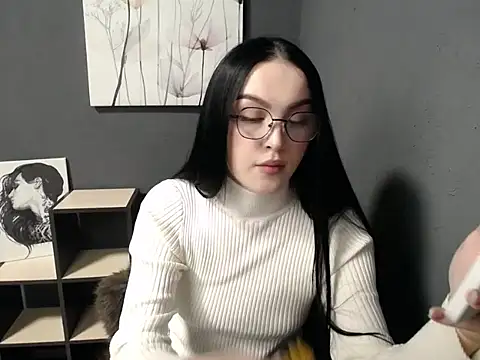 Snapshot of venta_fiore chatting on 11-19-25, 09:53 venta fiore online show from 11-19-25, 09:53