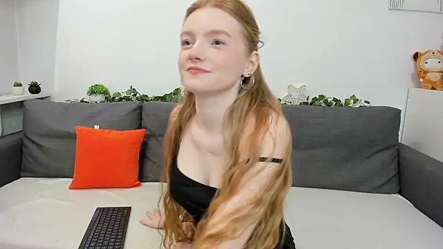 Snapshot of beauty_ho chatting on 03-09-26, 06:39 beauty ho online show from 03-09-26, 06:39