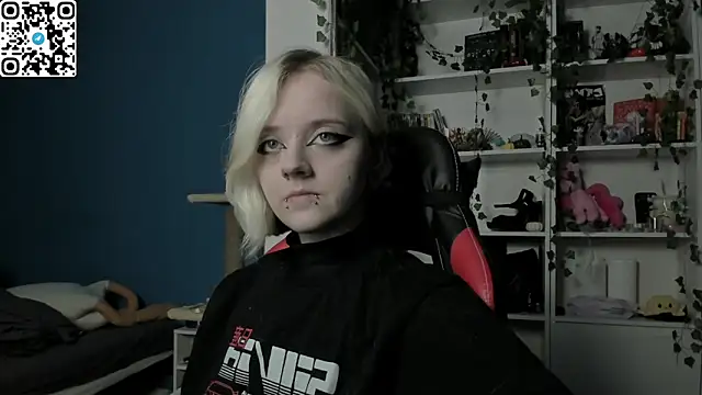 Holy Mistress S online show from 11-26-25, 09:32