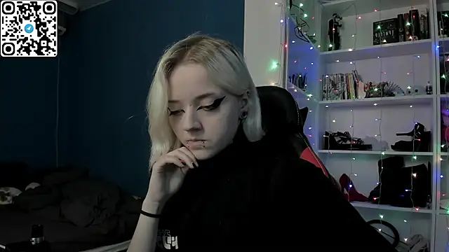 Holy Mistress S online show from 12-14-25, 10:31