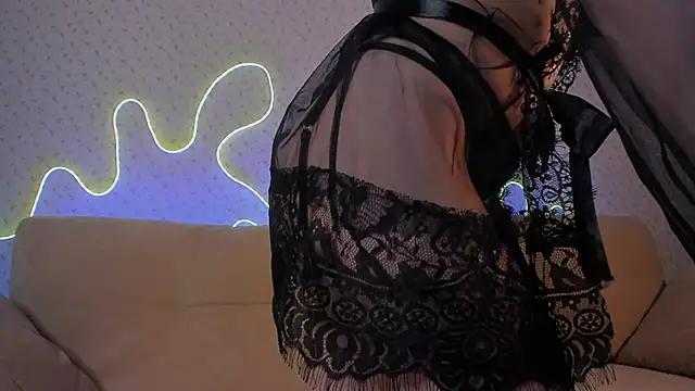 Snapshot of Stephanie_Lopez chatting on 11-23-25, 09:47 Stephanie Lopez online show from 11-23-25, 09:47