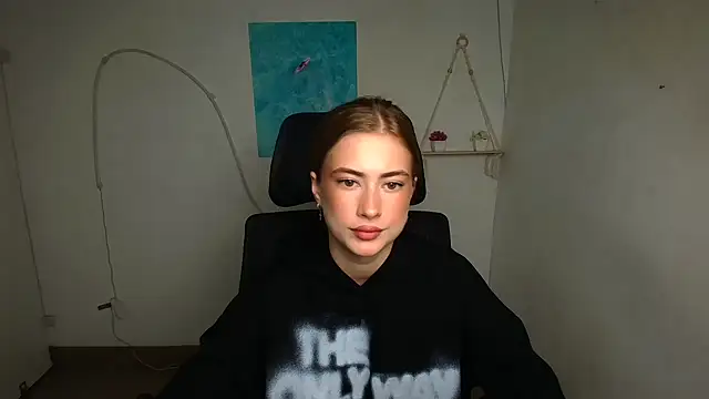 Candy Chloe  online show from 10-28-25, 12:30