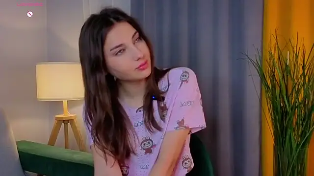 Snapshot of KateCahee chatting on 11-24-25, 01:38 KateCahee online show from 11-24-25, 01:38