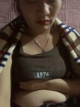 Snapshot of Lara-11 chatting on 11-15-25, 02:13 Lara-11 online show from 11-15-25, 02:13