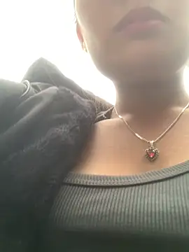 Snapshot of Lara-11 chatting on 12-16-25, 02:05 Lara-11 online show from 12-16-25, 02:05