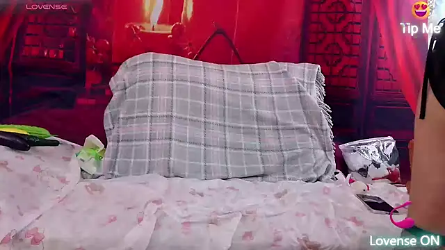 Maomilove1 online show from 11-12-25, 06:14