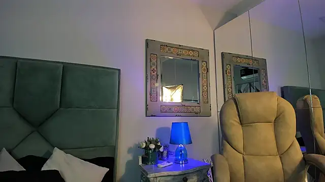 Snapshot of Mr_Strike chatting on 11-27-25, 03:19 Mr Strike online show from 11-27-25, 03:19