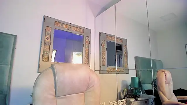 Snapshot of Mr_Strike chatting on 12-13-25, 07:53 Mr Strike online show from 12-13-25, 07:53