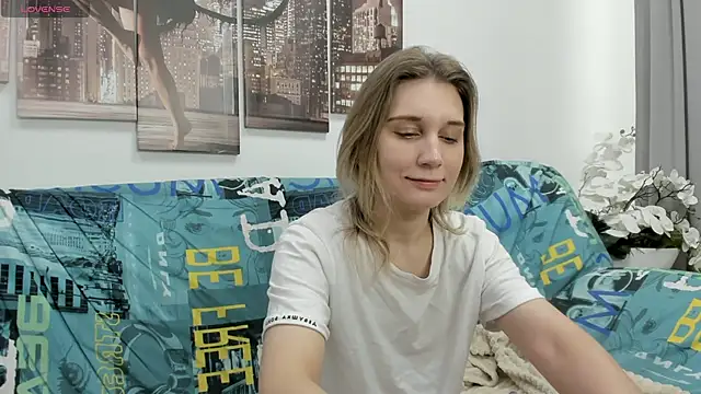 Tenderly Sophie online show from 12-18-25, 01:22