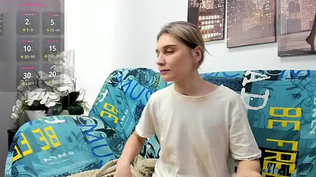 Tenderly Sophie online show from 04-13-26, 01:22