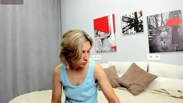 Snapshot of Tenderly_Sophie chatting on 07-15-26, 01:11 Tenderly Sophie online show from 07-15-26, 01:11
