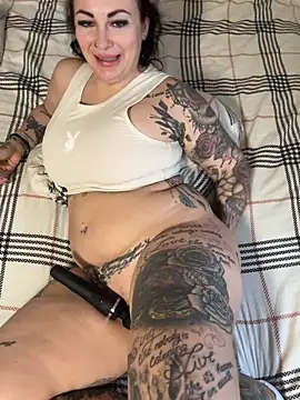 Snapshot of Big_boobs_69_ chatting on 02-11-26, 06:51 Big boobs 69 online show from 02-11-26, 06:51