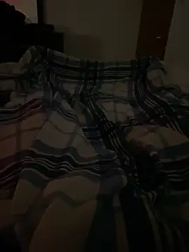 Snapshot of llllllllIIIll chatting on 02-16-26, 04:41 llllllllIIIll online show from 02-16-26, 04:41