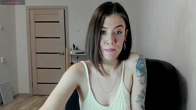 twinkle rosie online show from 12-04-25, 01:53