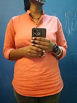 Rinki hoty online show from 10-25-25, 07:05