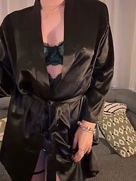 Snapshot of _isadora chatting on 01-31-26, 07:11 isadora online show from 01-31-26, 07:11