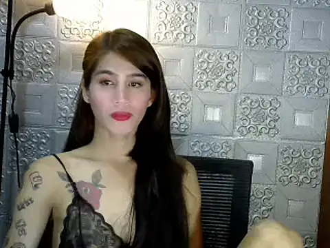 Snapshot of KeraMitenaa chatting on 02-17-26, 01:29 KeraMitenaa online show from 02-17-26, 01:29