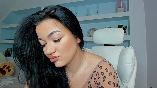 Snapshot of juliexxx chatting on 01-18-26, 05:39 juliexxx online show from 01-18-26, 05:39