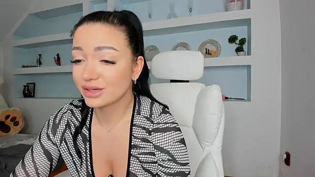 Snapshot of juliexxx chatting on 02-24-26, 06:17 juliexxx online show from 02-24-26, 06:17