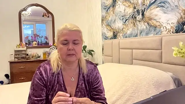 Snapshot of Galatea_2025 chatting on 05-17-26, 04:58 Galatea 2025 online show from 05-17-26, 04:58