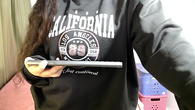 Snapshot of BRYXS1 chatting on 11-09-25, 07:12 BRYXS1 online show from 11-09-25, 07:12