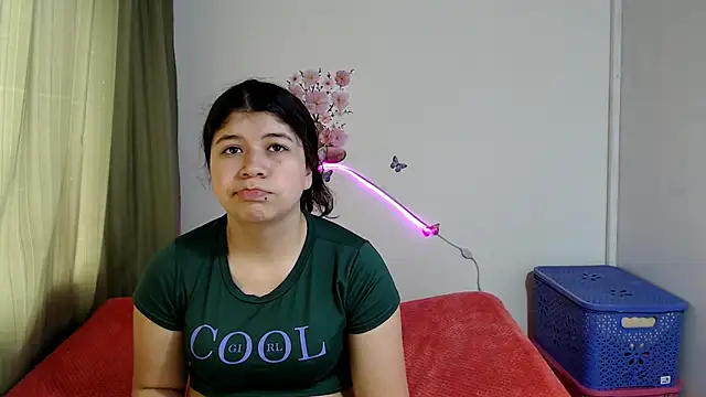 Snapshot of BRYXS1 chatting on 11-10-25, 07:24 BRYXS1 online show from 11-10-25, 07:24