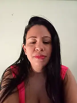 Snapshot of LeilaTaylor chatting on 01-17-26, 03:50 LeilaTaylor online show from 01-17-26, 03:50