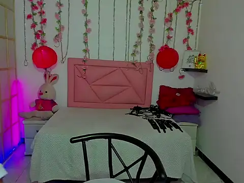 kataleya bella online show from 10-24-25, 11:01