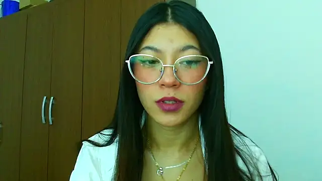 Snapshot of LissyM chatting on 11-05-25, 03:45 LissyM online show from 11-05-25, 03:45