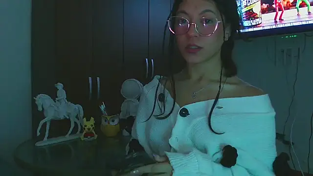 Snapshot of LissyM chatting on 11-11-25, 06:52 LissyM online show from 11-11-25, 06:52