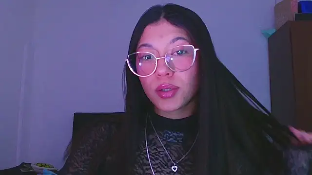 Snapshot of LissyM chatting on 11-13-25, 06:40 LissyM online show from 11-13-25, 06:40