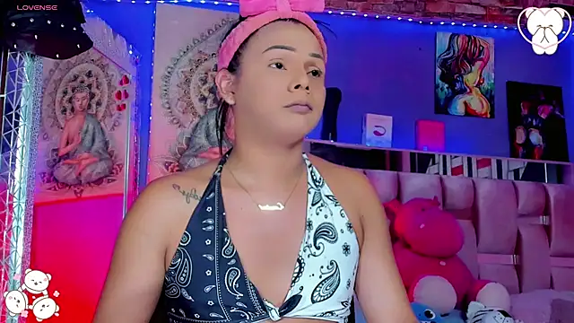 Zulema Zahirx online show from 11-06-25, 02:23