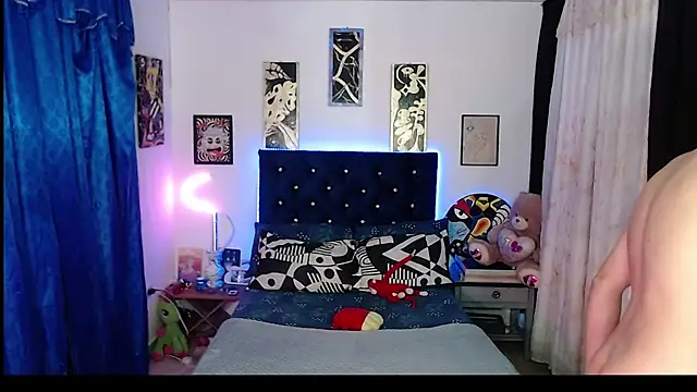 Yorsamm and friends online show from 11-16-25, 06:19