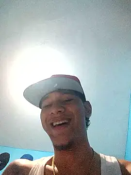 Snapshot of Scorpion05_ chatting on 01-08-26, 04:37 Scorpion05 online show from 01-08-26, 04:37