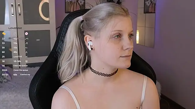 ShineJoan online show from 11-28-25, 10:01